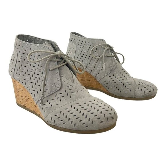 TOMS Womens Size 10 Desert Wedge Drizzle Grey Suede Perforated Leaf Bootie - Picture 1 of 7